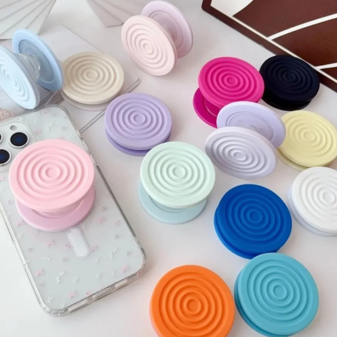 Creative rippling pattern liquid silicone magnetic phone holder, beautiful and practical, is deeply loved by everyone
Creative rippling pattern liquid silicone magnetic phone holder, beautiful and practical, is deeply loved by everyone