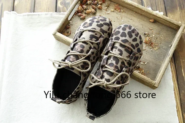 Round Toe Leopard Print Flat Shoes 2025 Spring New Casual Retro Shallow Cross-Lace Pumps Women Street Style Roman Shoes
Round Toe Leopard Print Flat Shoes 2025 Spring New Casual Retro Shallow Cross-Lace Pumps Women Street Style Roman Shoes