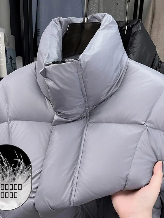 American Sle Pure Color Stand Collar down Jaet Men's Winter New Thiened Warm Loose Casual Windproof Outerwear Trendy
American Sle Pure Color Stand Collar down Jaet Men's Winter New Thiened Warm Loose Casual Windproof Outerwear Trendy