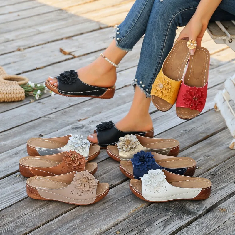 Women Slippers Elegant Low Platform Slippers Fashion Sandals Women Casual Wedges Shoes Summer Soft Heels Sandals Slides Women
Women Slippers Elegant Low Platform Slippers Fashion Sandals Women Casual Wedges Shoes Summer Soft Heels Sandals Slides Women