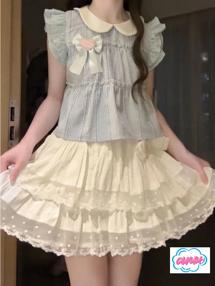 Japanese Sweetheart Collar Blue and White Lolita High Waist Dress Bow Victorian Style Short Sleeve Shirt Two-piece Set Women
Japanese Sweetheart Collar Blue and White Lolita High Waist Dress Bow Victorian Style Short Sleeve Shirt Two-piece Set Women