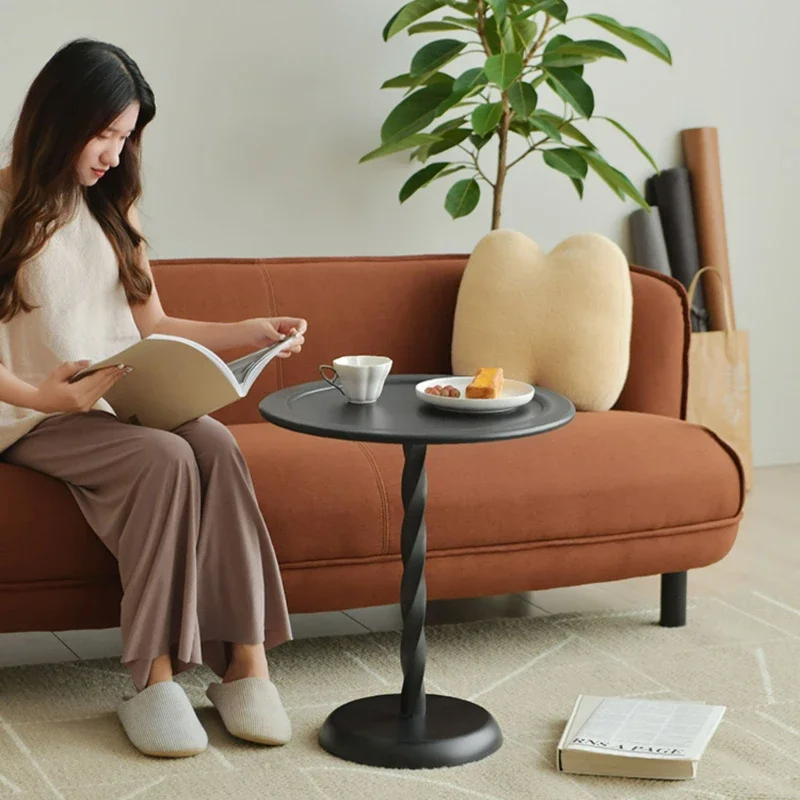 Nordic Small Coffee Table Simple Modern Mini Bedroom Bedside Tables Living Room Sofa Corner Side Small Round Table Desk Mesas
Nordic Small Coffee Table Simple Modern Mini Bedroom Bedside Tables Living Room Sofa Corner Side Small Round Table Desk Mesas