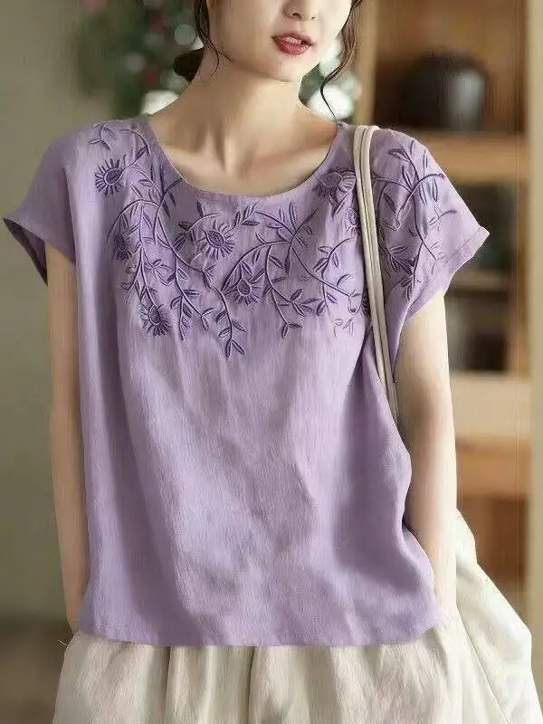 Retro Embroidered Cotton Linen round Neck T-Shirt Women Loose Casual Top Breathable Lightweight Summer New Style Fashion
Retro Embroidered Cotton Linen round Neck T-Shirt Women Loose Casual Top Breathable Lightweight Summer New Style Fashion