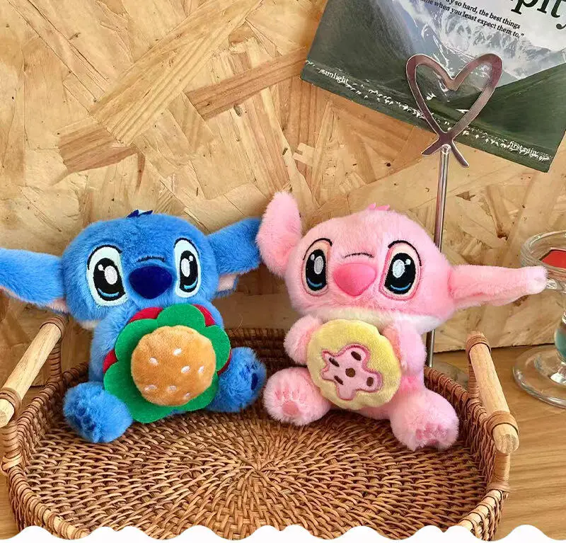 Disney Lilo & Stitch плюшевые игрушки Kawaii Burger рюкзак брелок милый мультфильм мягкие куклы аксессуары друзья праздничные подарки 
Disney Lilo & Stitch плюшевые игрушки Kawaii Burger рюкзак брелок милый мультфильм мягкие куклы аксессуары друзья праздничные подарки
