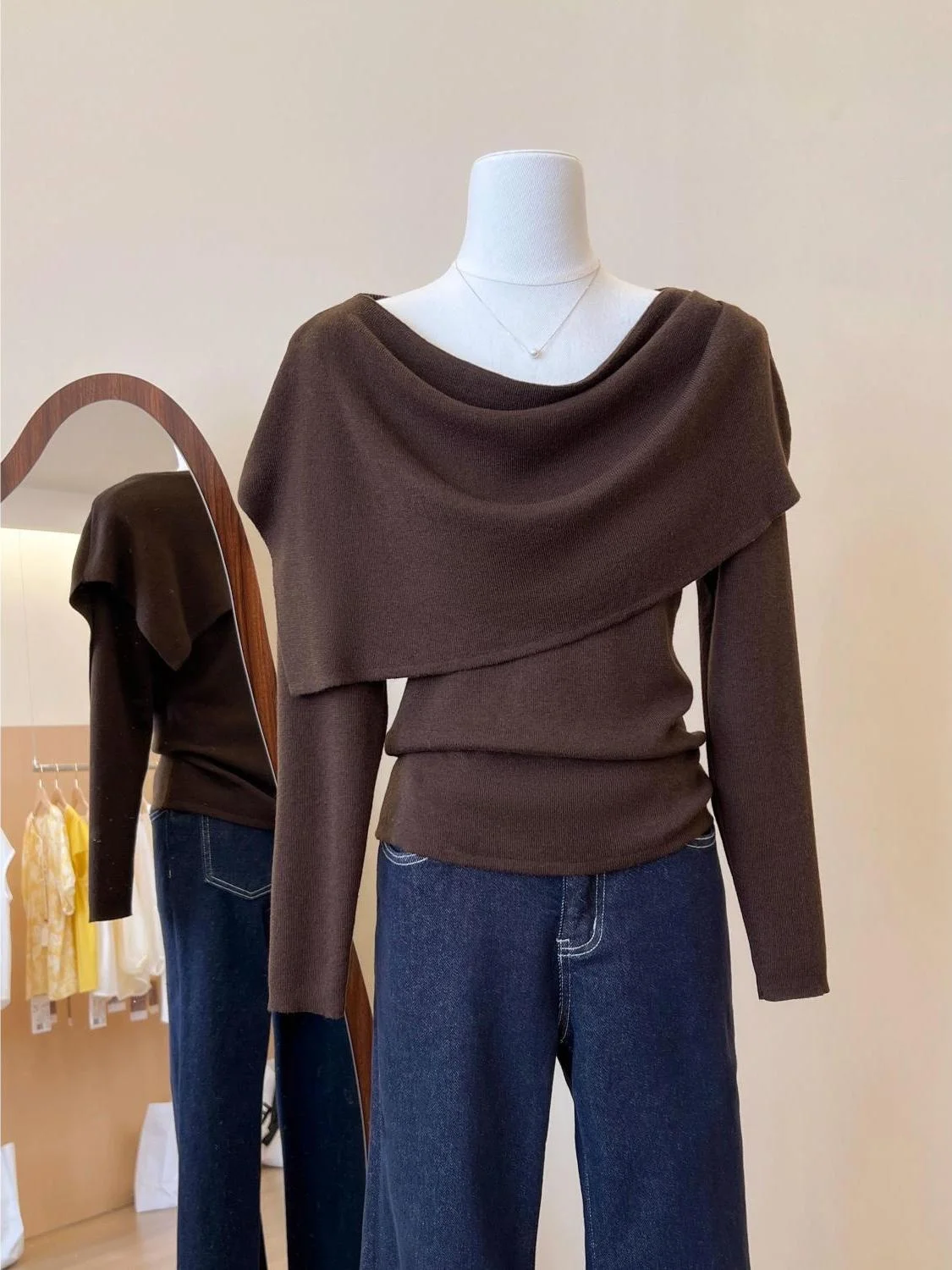 Женский вязаный свитер Ele Long Sve с дизайнерским кроем, осенне-зимний модный комплект из двух предметов: топ и базовый слой
Женский вязаный свитер Ele Long Sve с дизайнерским кроем, осенне-зимний модный комплект из двух предметов: топ и базовый слой