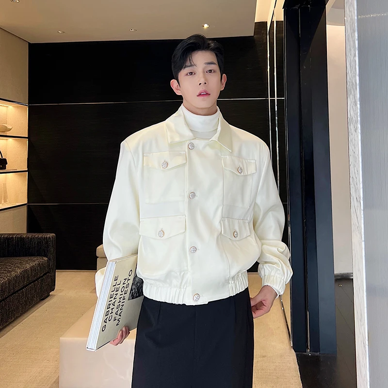 Autumn Men's Satin Pad oulder Jaet Coat Multi ket Loose Fit Long Sve Youth Faion Outerwear Korean Sle Top
Autumn Men's Satin Pad oulder Jaet Coat Multi ket Loose Fit Long Sve Youth Faion Outerwear Korean Sle Top