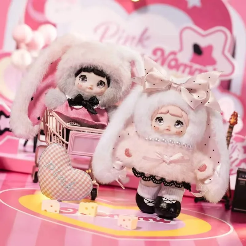 Мягкая плюшевая кукла Nommi Pink Vinyl в слепой коробке, брелок-подвеска для сумки, милая плюшевая игрушка для женщин, для повседневного декора, праздничный подарок
Мягкая плюшевая кукла Nommi Pink Vinyl в слепой коробке, брелок-подвеска для сумки, милая плюшевая игрушка для женщин, для повседневного декора, праздничный подарок