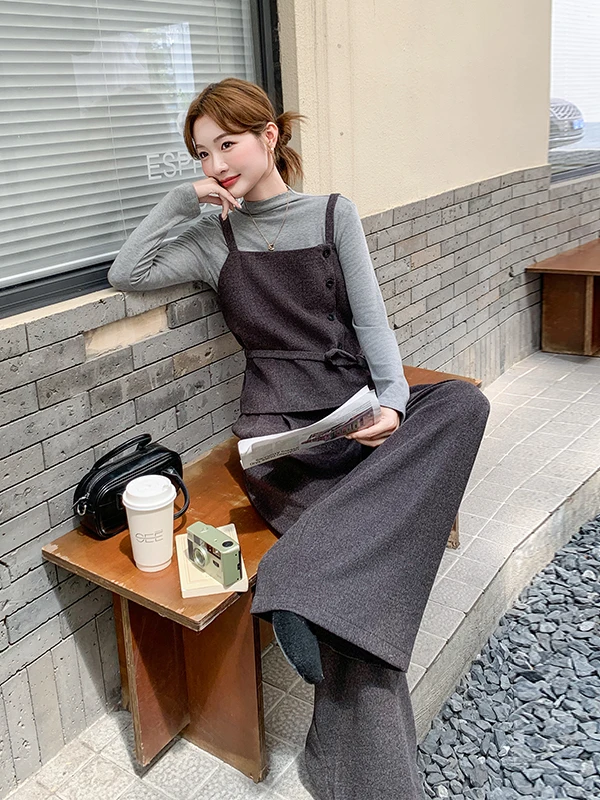 Комплект: широкие брюки и футболка с высокой талией для женщин, новинка 2025 года, корейский стиль, весна-осень
Комплект: широкие брюки и футболка с высокой талией для женщин, новинка 2025 года, корейский стиль, весна-осень