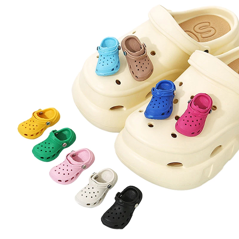 3D New Mini Shoes Shape PVC Shoe Charms Accessories Women Beach Bag Sandals Buckle Kids Shoe Pins DIY Shoe Decoration
3D New Mini Shoes Shape PVC Shoe Charms Accessories Women Beach Bag Sandals Buckle Kids Shoe Pins DIY Shoe Decoration