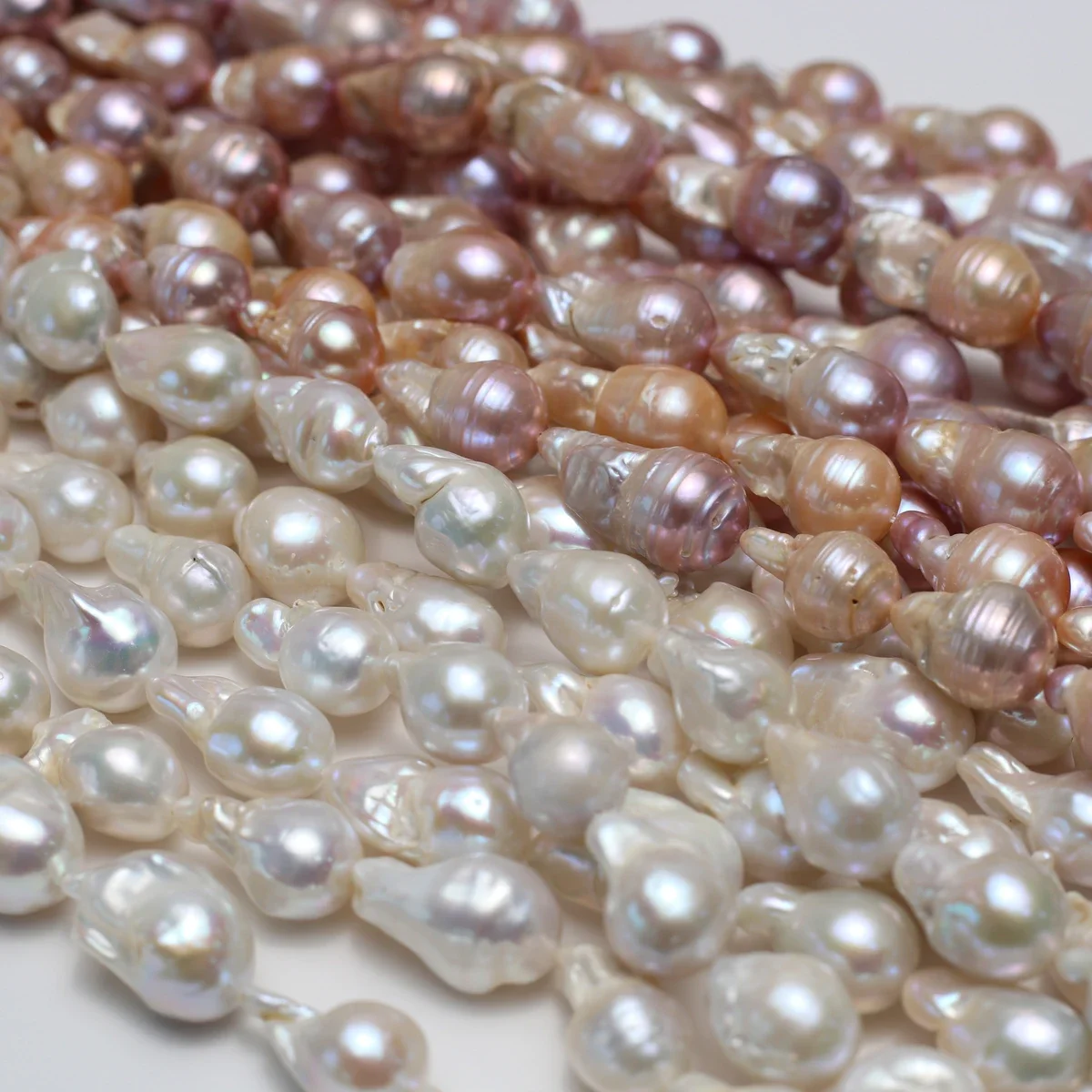 Natural Freshwater Baroque Pearls 12-15mm AAA White Purple Pearl Bead Jewelry Make DIY Necklace Bracelet Accessories Gift
Natural Freshwater Baroque Pearls 12-15mm AAA White Purple Pearl Bead Jewelry Make DIY Necklace Bracelet Accessories Gift