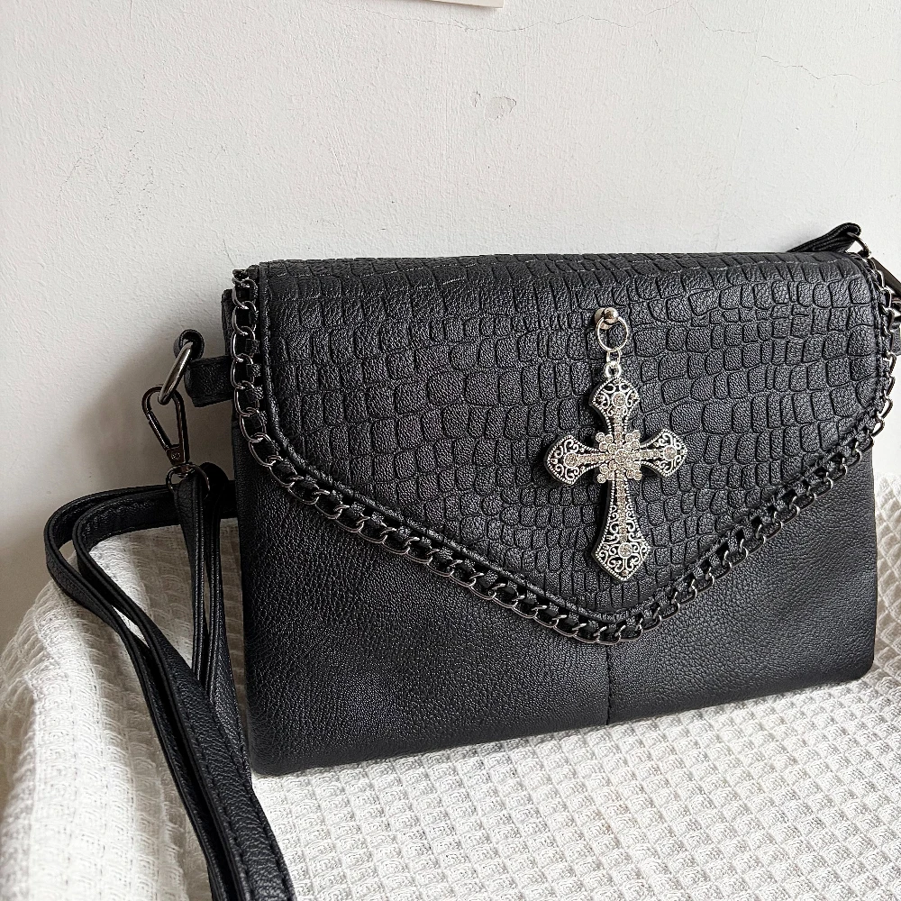 Original Gothic Black Crocodile Pattern Handbags Cross Envelope Bag Women's Chain Crossbody Bag
Original Gothic Black Crocodile Pattern Handbags Cross Envelope Bag Women's Chain Crossbody Bag