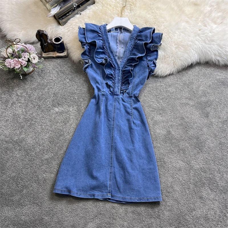 Sleeveless Ruffled Denim Dress 2024 Summer Sweet Preppy Style Strap Straight Mid-Length A-Line Dress Women Elegant Sun Dresses
Sleeveless Ruffled Denim Dress 2024 Summer Sweet Preppy Style Strap Straight Mid-Length A-Line Dress Women Elegant Sun Dresses