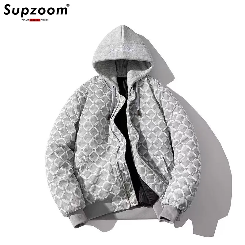 Supzoom Новое поступление, популярное пальто с воротником-стойкой, бейсбольная форма, хлопковая подкладка на молнии с рукавами в рубчик, свободная брендовая одежда, куртка-бомбер для мужчин
Supzoom Новое поступление, популярное пальто с воротником-стойкой, бейсбольная форма, хлопковая подкладка на молнии с рукавами в рубчик, свободная брендовая одежда, куртка-бомбер для мужчин