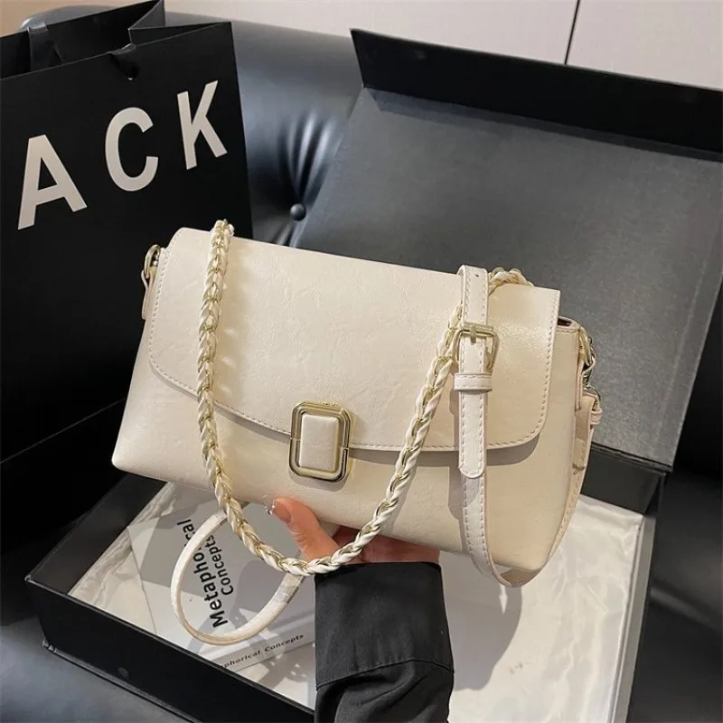 Stylish Leisure Diaper Bag High End Vintage Letter Logo Leather Purse Commuter Crossbody Shopper Ladies Bag
Stylish Leisure Diaper Bag High End Vintage Letter Logo Leather Purse Commuter Crossbody Shopper Ladies Bag