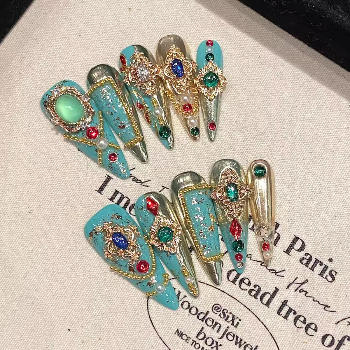 3D новый классический драгоценный камень зеленый Премиум тяжелая промышленность Роскошный полный бриллиантов Чистый маникюр ручной работы Пресс на ногтях
3D новый классический драгоценный камень зеленый Премиум тяжелая промышленность Роскошный полный бриллиантов Чистый маникюр ручной работы Пресс на ногтях