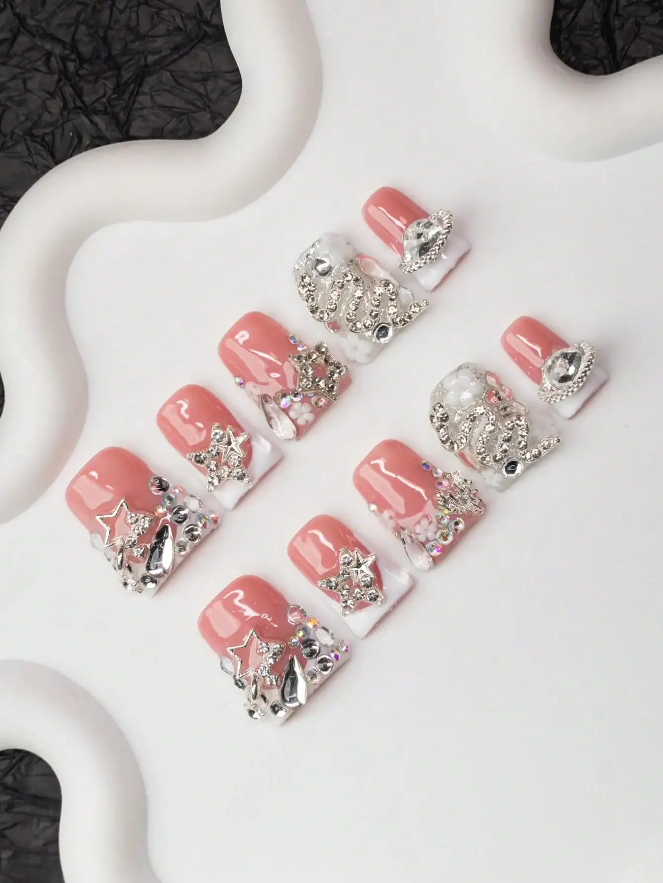 10Pcs Handmade Duck Mouth Y2K Press-On Nails With French Tips, Rhinestones, Snake, Flower, Planet & Star Designs In Nude & White
10Pcs Handmade Duck Mouth Y2K Press-On Nails With French Tips, Rhinestones, Snake, Flower, Planet & Star Designs In Nude & White