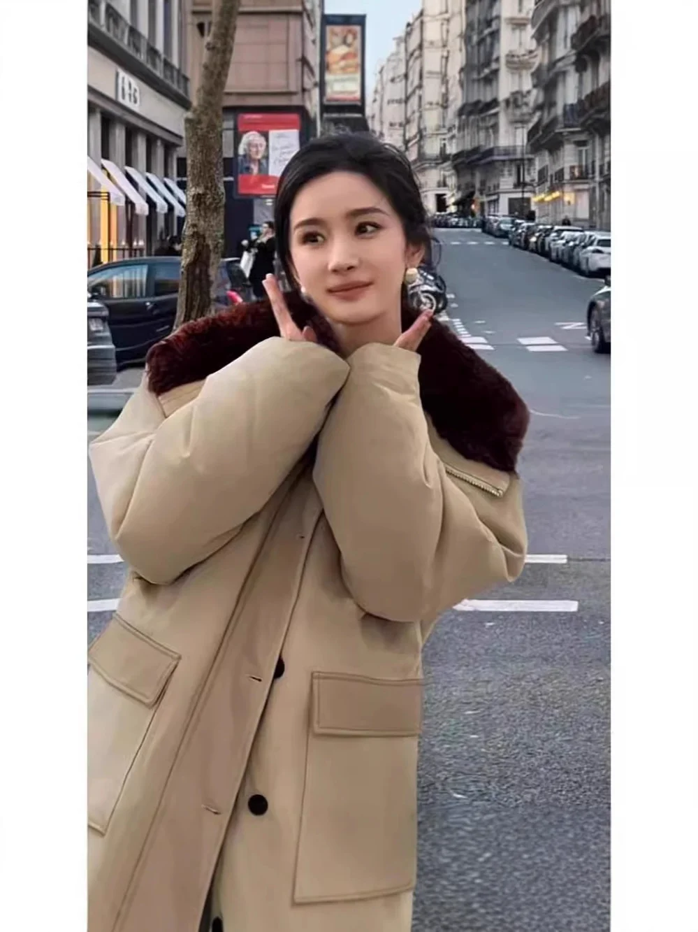 Зимняя куртка-парка женская удлиненная, осенняя, из биохлопка, облегающая, уютная, из софтшелла, модная, многослойная, на подкладке, с искусственным водоотталкивающим покрытием
Зимняя куртка-парка женская удлиненная, осенняя, из биохлопка, облегающая, уютная, из софтшелла, модная, многослойная, на подкладке, с искусственным водоотталкивающим покрытием