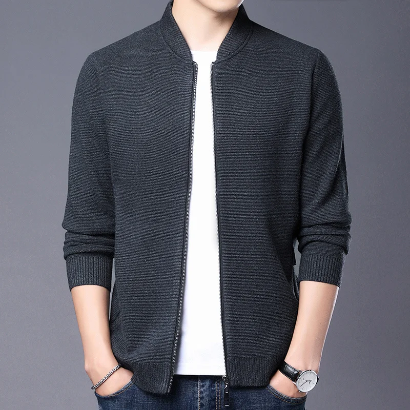 autumn Men's knitted cardigan 2023 spring and new long sleeve zipper with Lapel sweater coat
autumn Men's knitted cardigan 2023 spring and new long sleeve zipper with Lapel sweater coat