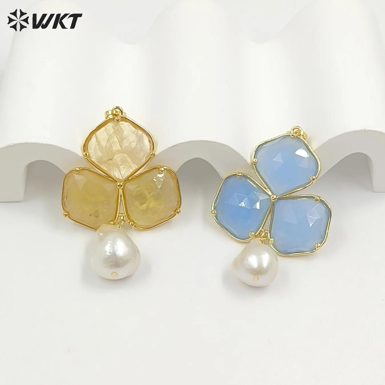 WT-JP506 Newest Wonderful 18K Gold Plated Three Natural Gemstones And Pearl Pendant For Female Earrings Jewelry Making
WT-JP506 Newest Wonderful 18K Gold Plated Three Natural Gemstones And Pearl Pendant For Female Earrings Jewelry Making
