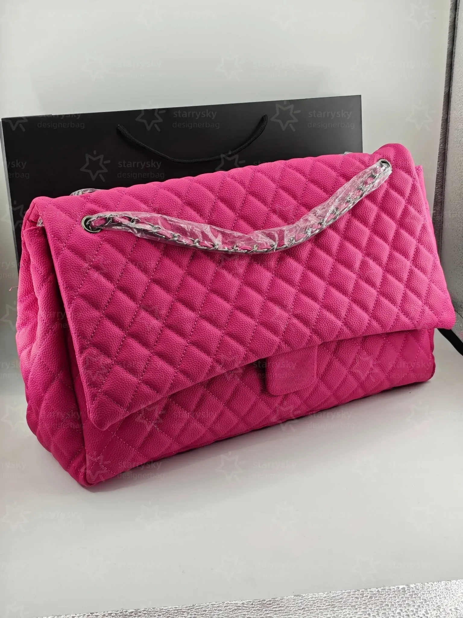 Multi-Color Womens Flap Jumbo Shoulder Bags Large Capacity Diamond Lattice Quilted Chain Handbags Travel Luggage Bag 46x27x13CM
Multi-Color Womens Flap Jumbo Shoulder Bags Large Capacity Diamond Lattice Quilted Chain Handbags Travel Luggage Bag 46x27x13CM