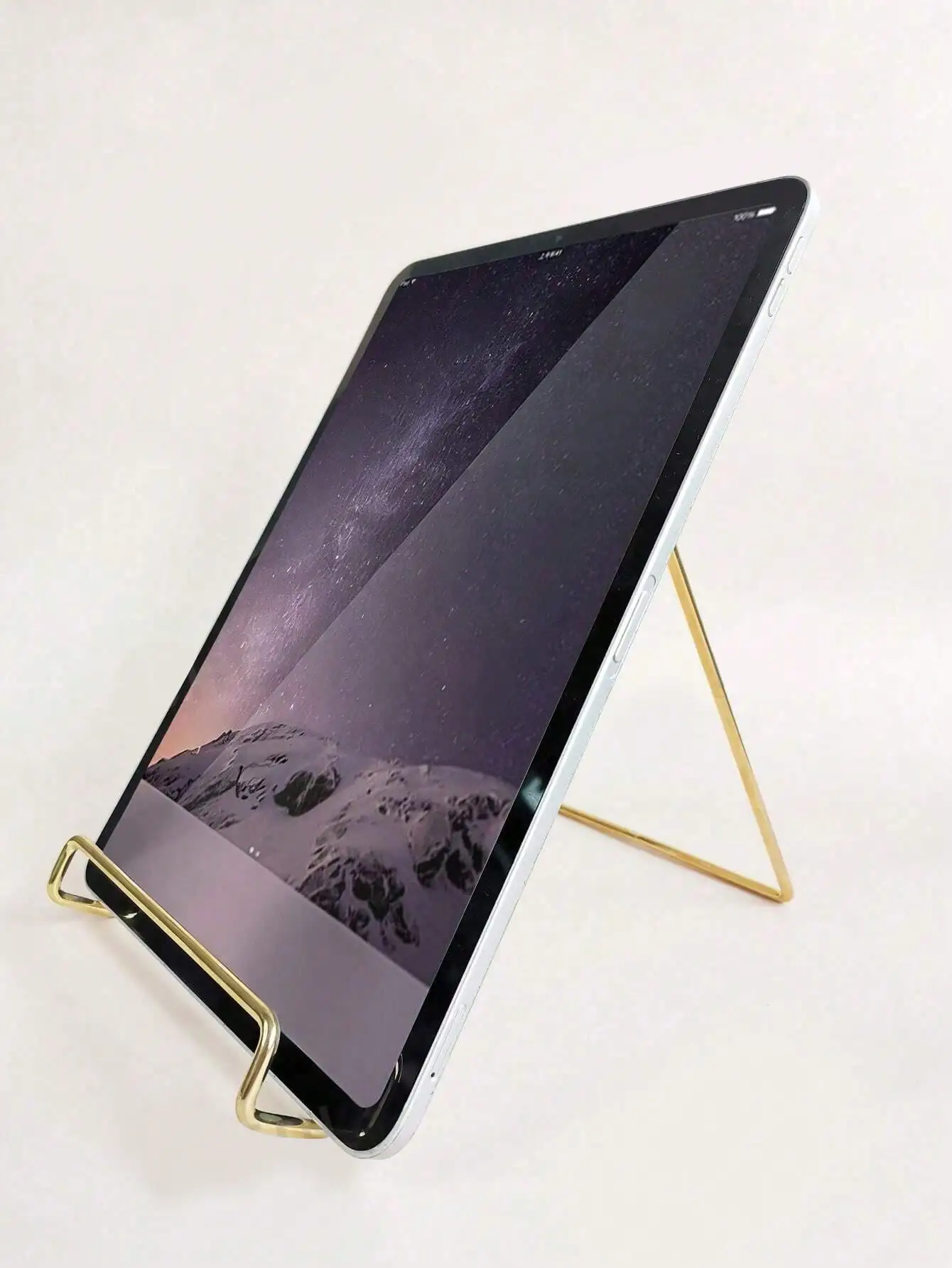 1PC Apple Tablet Stand Desktop Office Portable Holder
1PC Apple Tablet Stand Desktop Office Portable Holder
