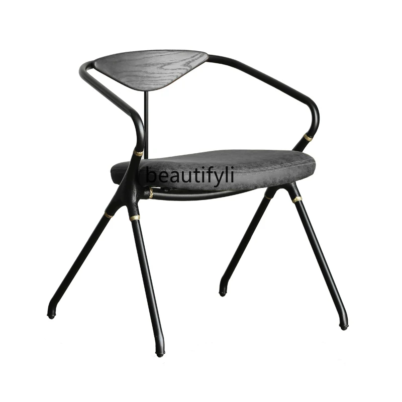 Retro Industrial Style Minimalist Iron Oak Leather Armrest Leisure Dining Chair
Retro Industrial Style Minimalist Iron Oak Leather Armrest Leisure Dining Chair