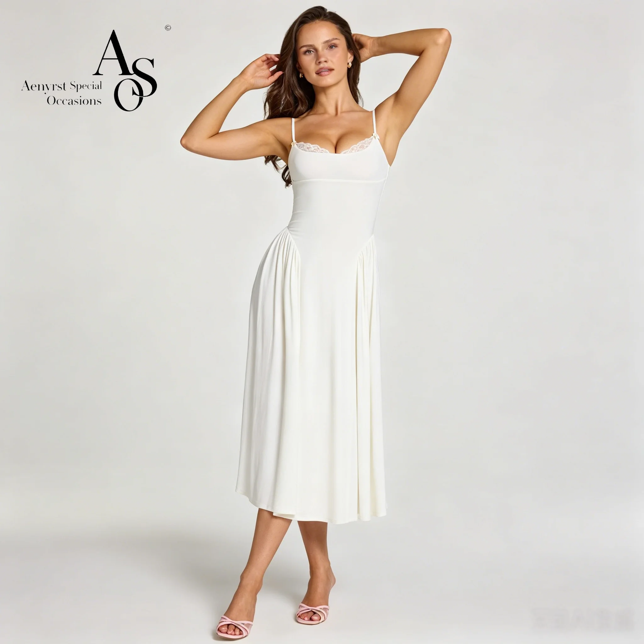 Elegant white chiffon strapless sleeveless mid-calf length formal gown for balls and special occasions
Elegant white chiffon strapless sleeveless mid-calf length formal gown for balls and special occasions