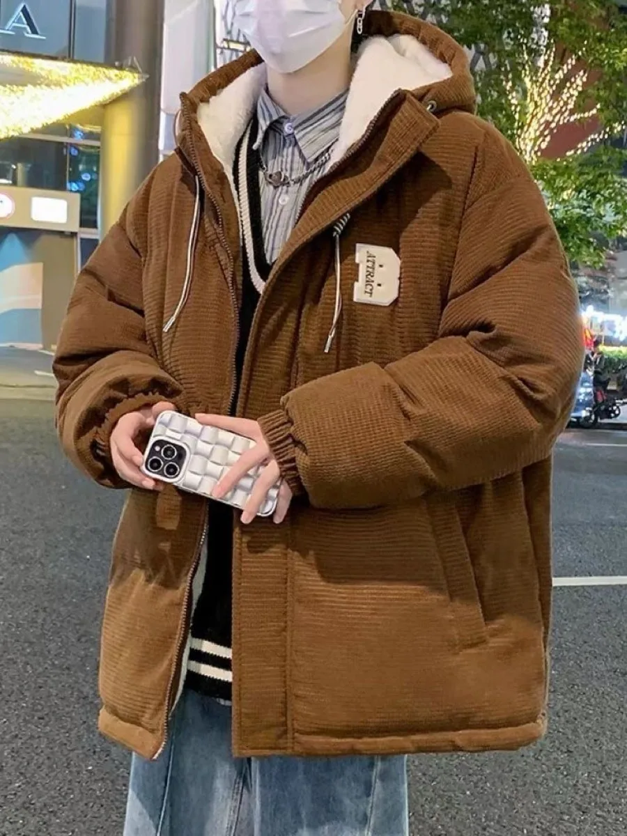 Men's Winter Thiened Velvet Jaet Hooded Coat Warm Outerwear Trendy Large Size Couples Cotton Padded Coat Long Sve
Men's Winter Thiened Velvet Jaet Hooded Coat Warm Outerwear Trendy Large Size Couples Cotton Padded Coat Long Sve