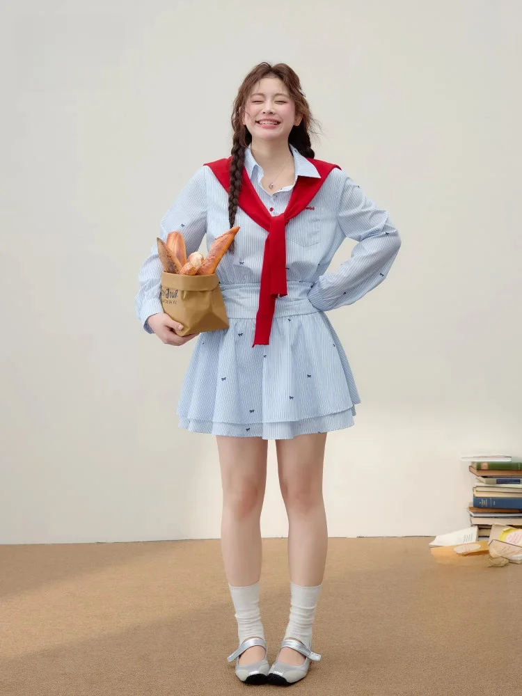 Новая корейская версия: приталенное клетчатое платье для полных женщин на раннюю осень, с завышенной талией, длинным рукавом, в деловом стиле
Новая корейская версия: приталенное клетчатое платье для полных женщин на раннюю осень, с завышенной талией, длинным рукавом, в деловом стиле