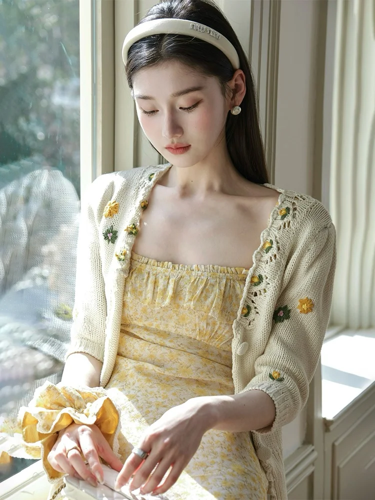 ChillCozy Handmade Pure Cotton Hollow out Knitted Sweater Women's Sle round Ne Long Sve Slim Fit Cardigan Spring Season
ChillCozy Handmade Pure Cotton Hollow out Knitted Sweater Women's Sle round Ne Long Sve Slim Fit Cardigan Spring Season
