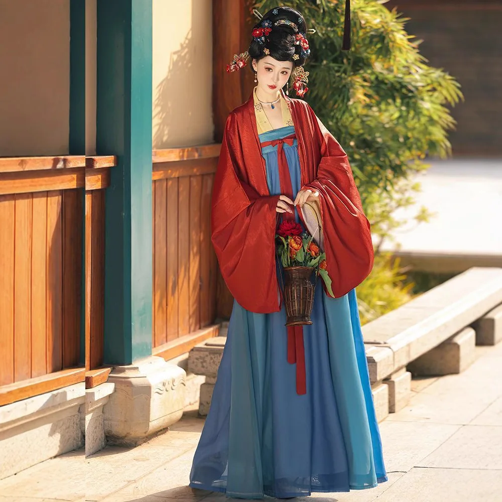 235-Original Hanfu female Tang Dynasty Famen Temple dress with chest length camisole dress restored to daily ancient costume
235-Original Hanfu female Tang Dynasty Famen Temple dress with chest length camisole dress restored to daily ancient costume