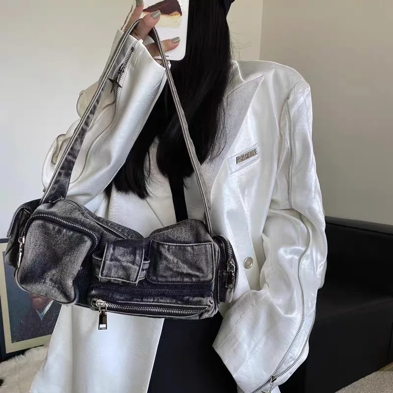 2026 New Unique Motorcycle Style Women Underarm Bag Multi Pocket Retro Denim Handbag Hot Girl Fashion Single Shoulder Purse
2026 New Unique Motorcycle Style Women Underarm Bag Multi Pocket Retro Denim Handbag Hot Girl Fashion Single Shoulder Purse