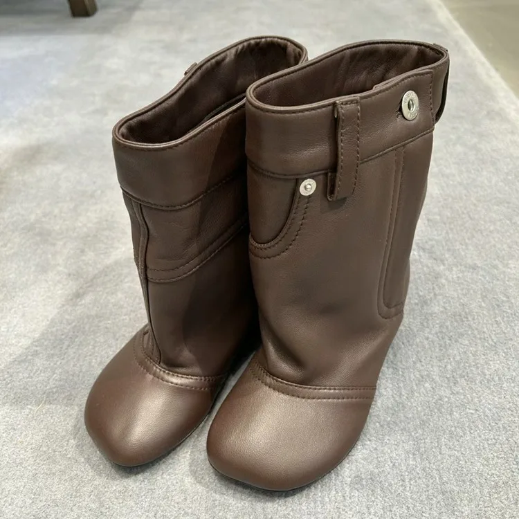 2025 latest cowhide loose pleated trouser boots fashion versatile straight fashion women's boots
2025 latest cowhide loose pleated trouser boots fashion versatile straight fashion women's boots