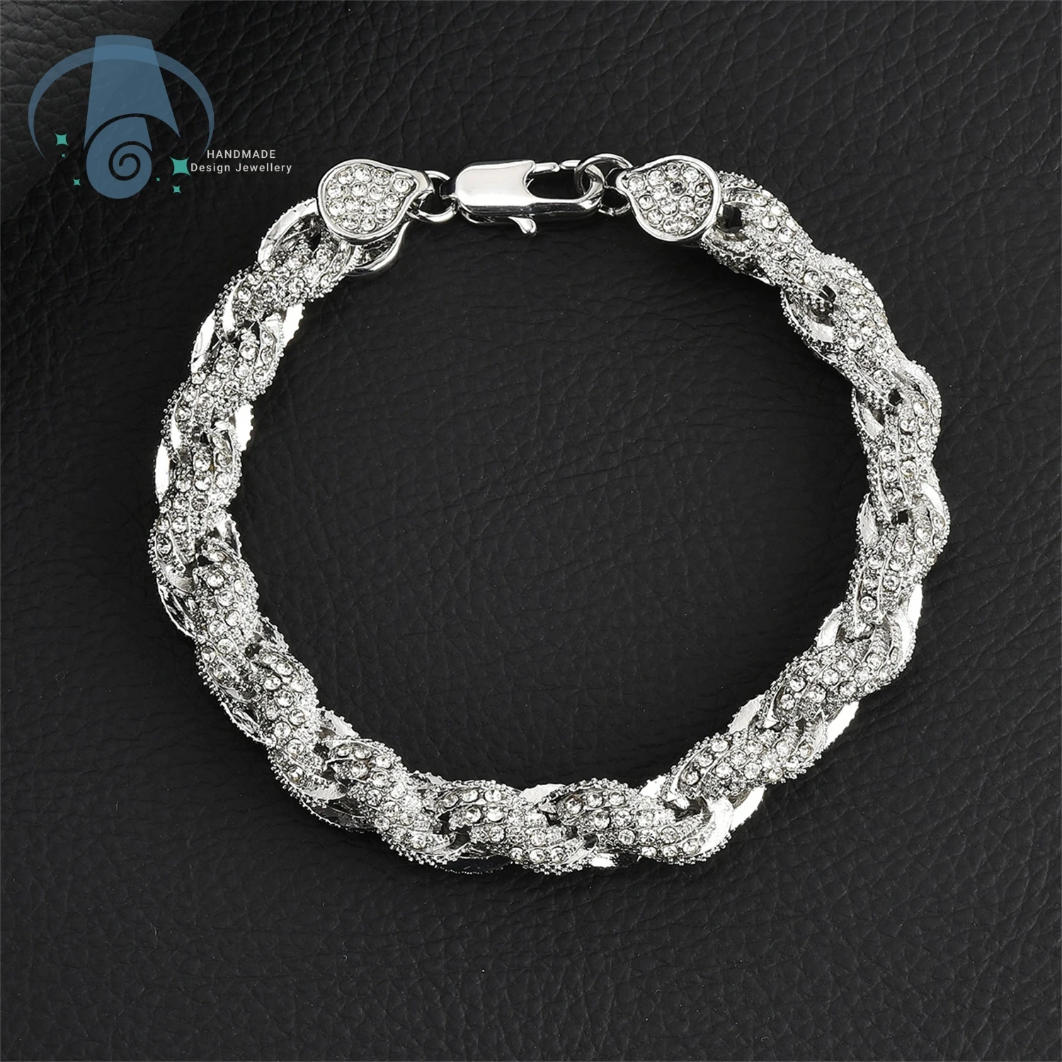 Hip Hop Diamond Studded Alloy Bracelet for Men Twisted Rope Chain Trendy Stylish Unisex Jewelry Gift Hipster Urban Streetwear
Hip Hop Diamond Studded Alloy Bracelet for Men Twisted Rope Chain Trendy Stylish Unisex Jewelry Gift Hipster Urban Streetwear