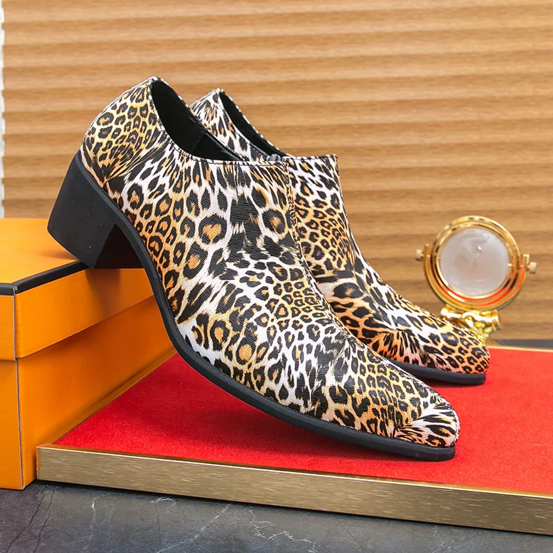 Men's high-heeled shoes, pointed-toe, plus-size, fashionable leopard print ball high heels
Men's high-heeled shoes, pointed-toe, plus-size, fashionable leopard print ball high heels
