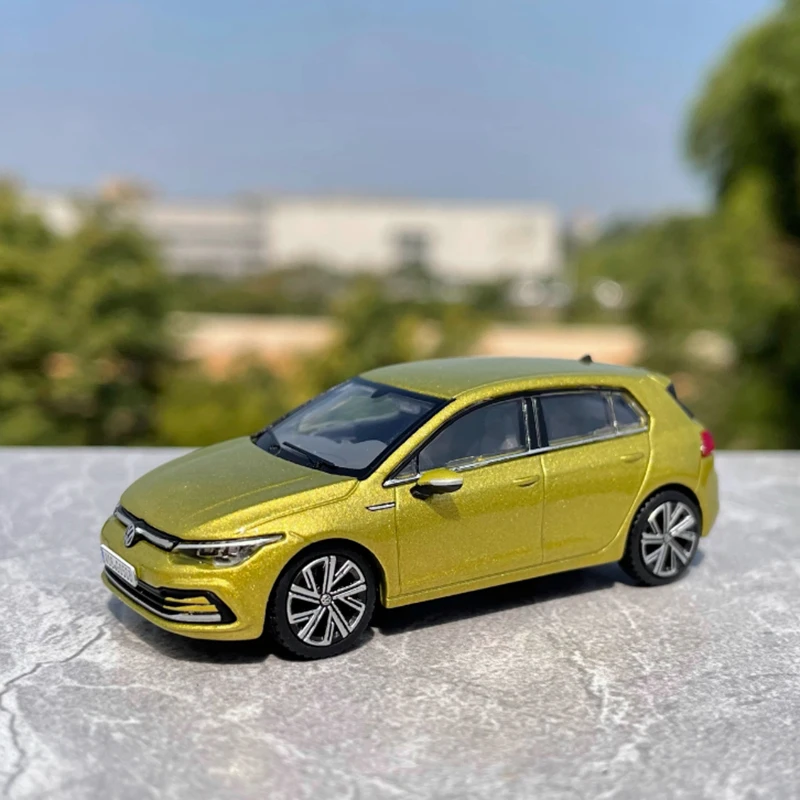 Diecast 1:64 Scale VW Golf GTI Alloy Car Model Finished Simulation Classic Collection Decoration Gift Static Display
Diecast 1:64 Scale VW Golf GTI Alloy Car Model Finished Simulation Classic Collection Decoration Gift Static Display