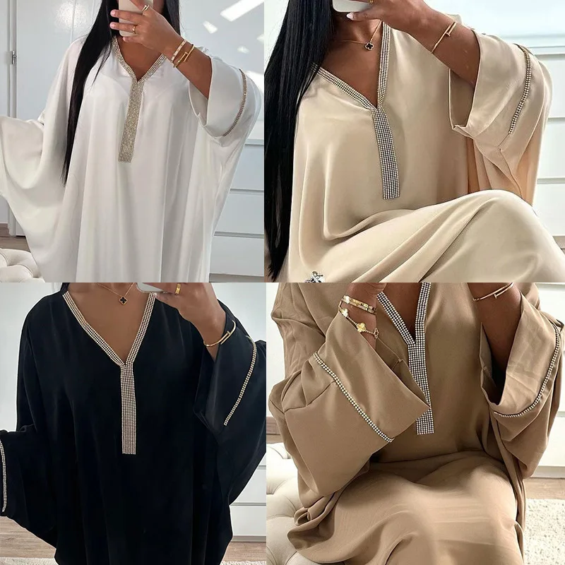 New Metal Diamond-encrusted Fashion Versatile Dress Bat Sleeve High-end Middle East Robe Abaya Muslim Women Long Dress
New Metal Diamond-encrusted Fashion Versatile Dress Bat Sleeve High-end Middle East Robe Abaya Muslim Women Long Dress