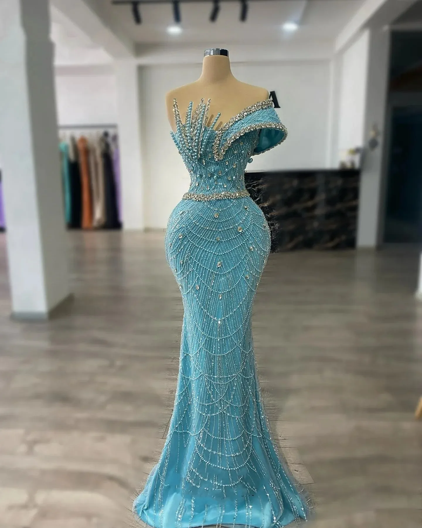 Customized Luxury Blue Beaded Mermaid Evening Dresses Crytsal Sequin Celebrity Party Dress Formal Occasion Prom robes de soirée
Customized Luxury Blue Beaded Mermaid Evening Dresses Crytsal Sequin Celebrity Party Dress Formal Occasion Prom robes de soirée