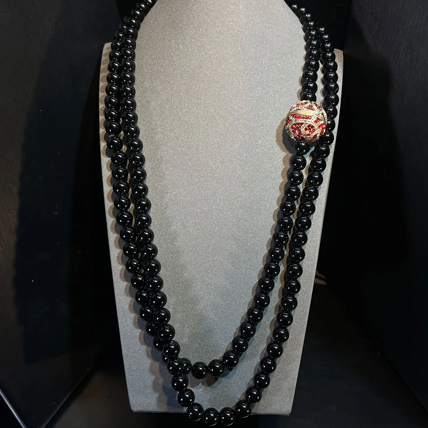 Женский винтажный комплект украшений: ожерелье-цепочка и серьги из стеклянных бусин «Рубин» 12 мм, 140 см
Женский винтажный комплект украшений: ожерелье-цепочка и серьги из стеклянных бусин «Рубин» 12 мм, 140 см