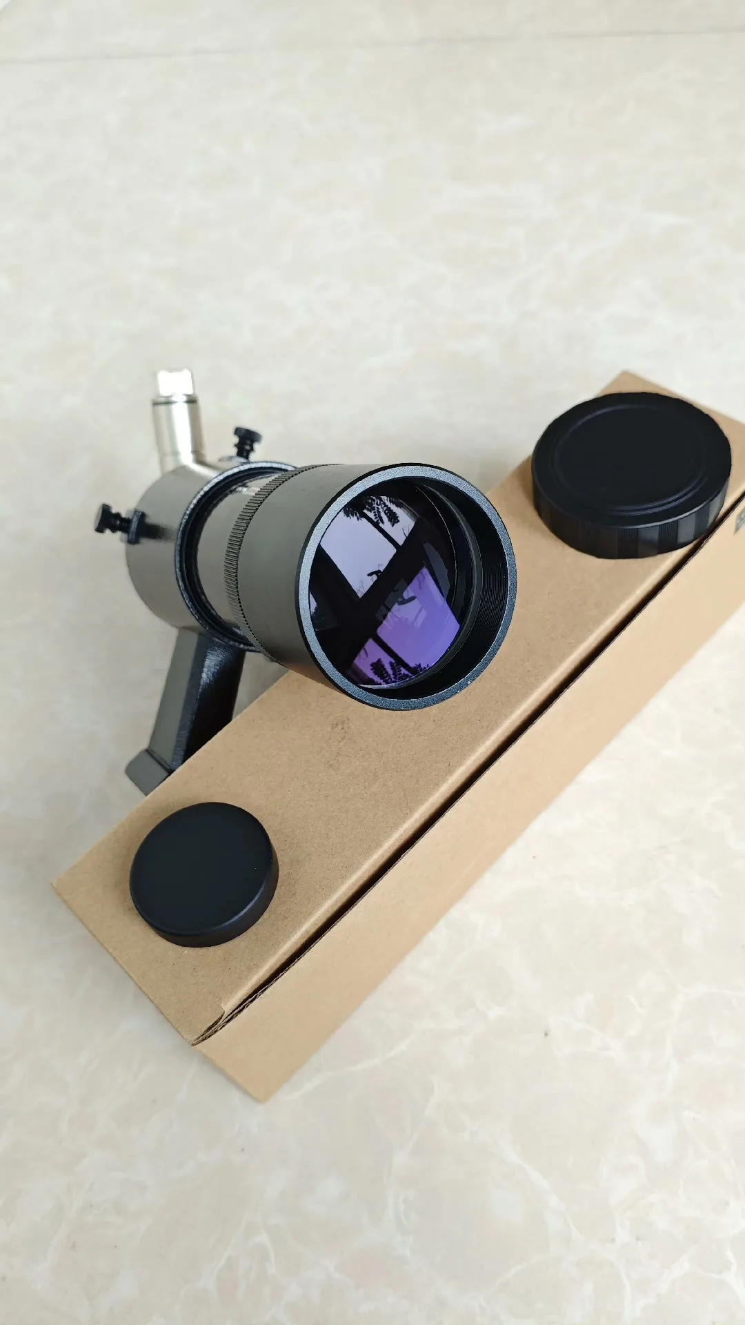 Sky-Watcher Illuminated Star Seeking Mirror 8X50 Cross Adjustable Focus Large Field of View Red Light Illumination Finderscope
Sky-Watcher Illuminated Star Seeking Mirror 8X50 Cross Adjustable Focus Large Field of View Red Light Illumination Finderscope