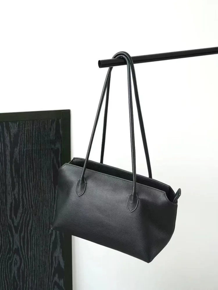 Top Layer Calfskin Leather Tote Bag Women's Underarm Single oulder Large Bag Casual Simple Sle 2025 New Faion Trend
Top Layer Calfskin Leather Tote Bag Women's Underarm Single oulder Large Bag Casual Simple Sle 2025 New Faion Trend