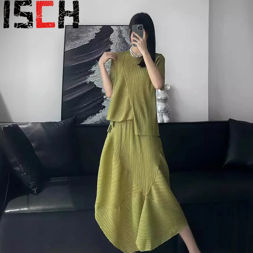 Pleats Pleated Skirt Sets Short Sleeve Round Neck Solid Color 2024 Summer New Elegant Female Commuter Plaid Dresses Clothing
Pleats Pleated Skirt Sets Short Sleeve Round Neck Solid Color 2024 Summer New Elegant Female Commuter Plaid Dresses Clothing