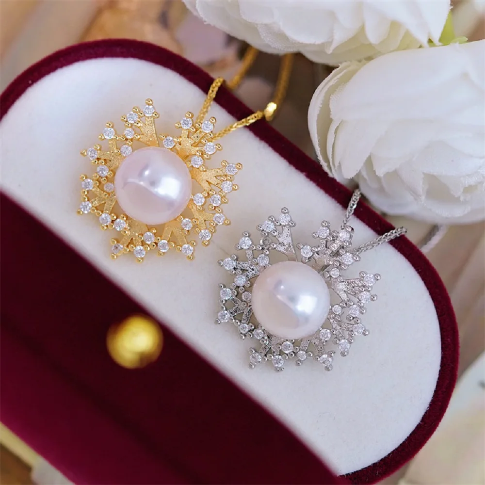 18K Gold Sparkling Snowflake Pendant Gold Silver AAA8-9mm Natural South Sea Pearl 18inch
18K Gold Sparkling Snowflake Pendant Gold Silver AAA8-9mm Natural South Sea Pearl 18inch