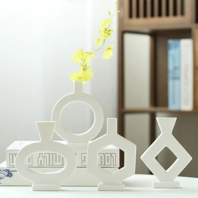New Nordic Decor Modern White Ceramics Flower Vase Decoration Home Decor Living Room Decorations For Bedroom Office Decoration
New Nordic Decor Modern White Ceramics Flower Vase Decoration Home Decor Living Room Decorations For Bedroom Office Decoration