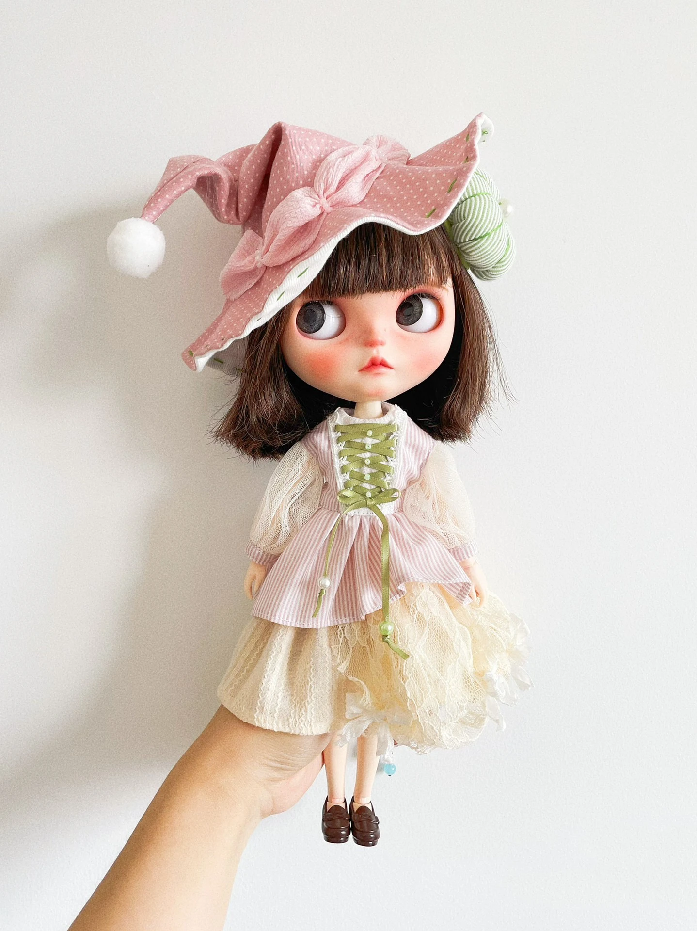 Four-piece set BJD Blythe Clothes Little witch dress (Fit Pullip,Ob24, Licca、qbaby、ICY, JerryB, 1/6 Doll)
Four-piece set BJD Blythe Clothes Little witch dress (Fit Pullip,Ob24, Licca、qbaby、ICY, JerryB, 1/6 Doll)