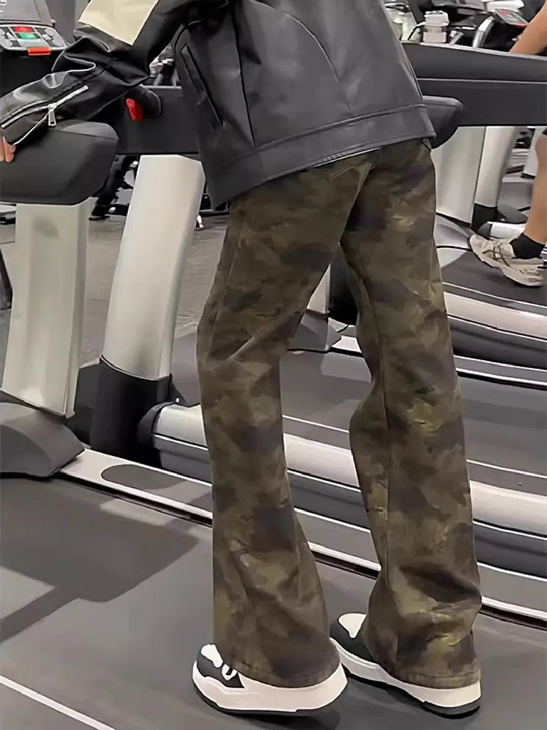 Retro American High Street Camouflage CleanFit Men's Jeans Spring Autumn New Style Watered Straight Leg MicroFlared Long Trou...
Retro American High Street Camouflage CleanFit Men's Jeans Spring Autumn New Style Watered Straight Leg MicroFlared Long Trou...