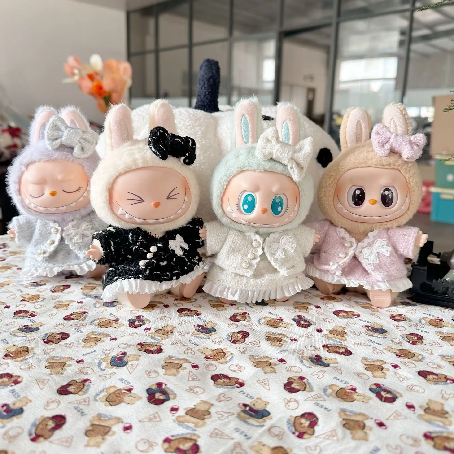 Одежда для куклы Labubu 15 см, классический костюм, аксессуары для Kpop Exo Idol, одежда для кукол Labubu V1 V2, наряд
Одежда для куклы Labubu 15 см, классический костюм, аксессуары для Kpop Exo Idol, одежда для кукол Labubu V1 V2, наряд