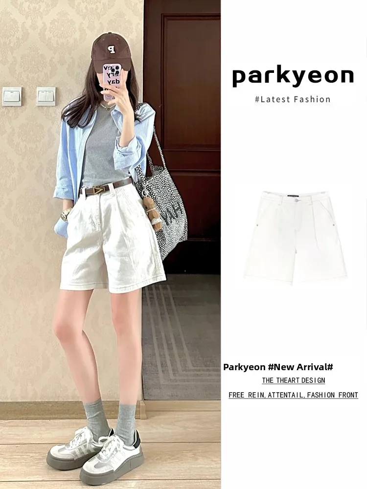 High Waist White Straight Leg Denim Shorts Women's Summer New Loose Five-Point Casual Jeans Small Stature Mid-Pants
High Waist White Straight Leg Denim Shorts Women's Summer New Loose Five-Point Casual Jeans Small Stature Mid-Pants