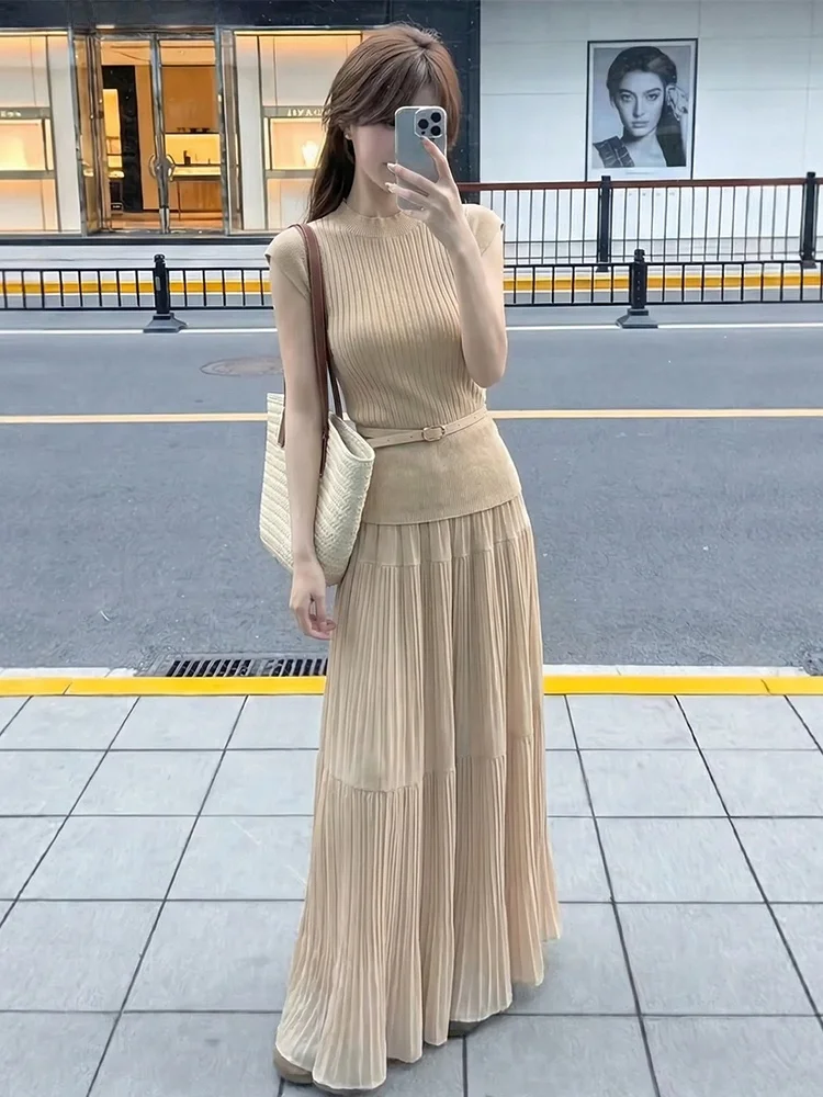 Ele Knitted ort Sve Top And Skirt Set Women's Slim Fit Summer New Sle Drapey f Skirt Two Piece Set Age Defng
Ele Knitted ort Sve Top And Skirt Set Women's Slim Fit Summer New Sle Drapey f Skirt Two Piece Set Age Defng