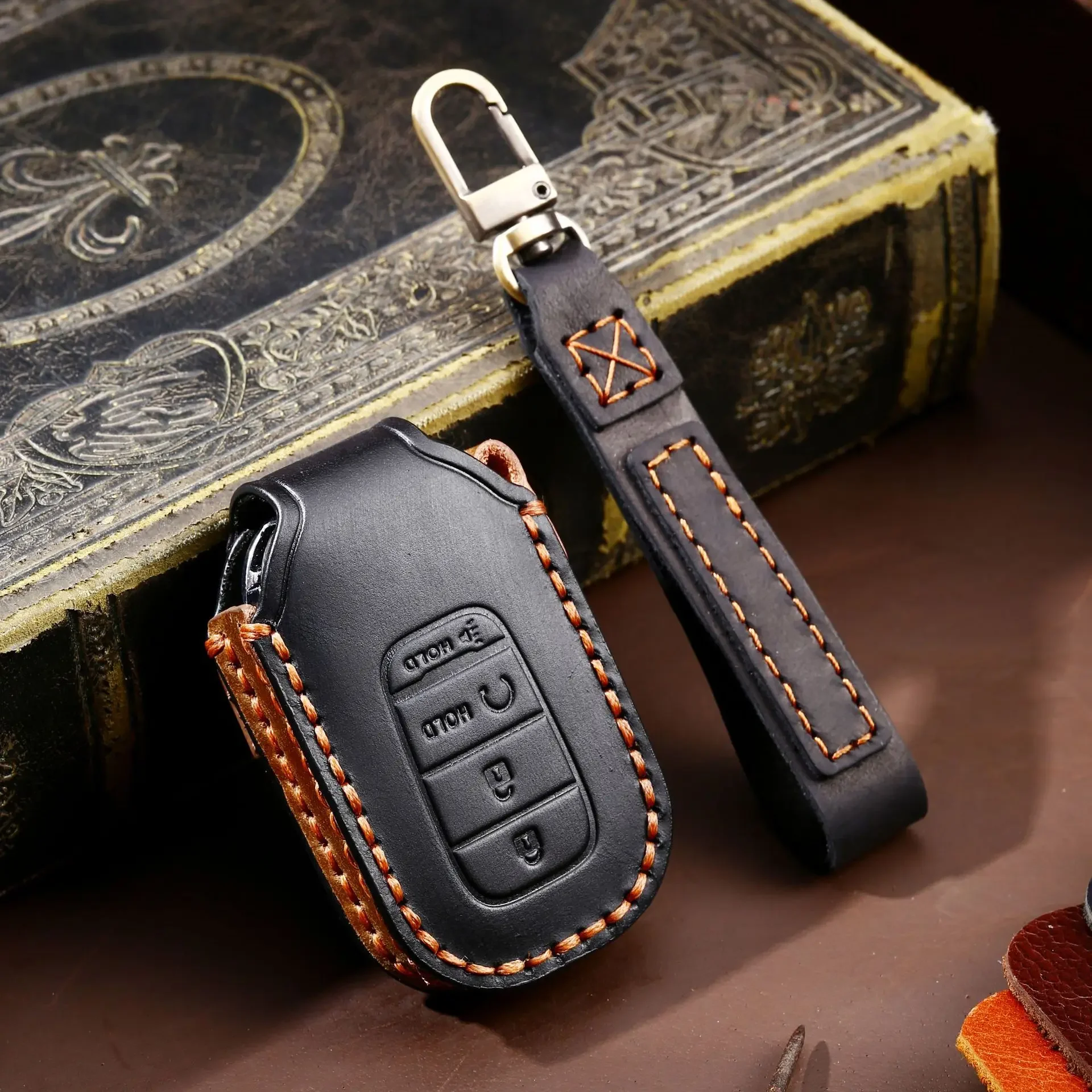 1pc Car Remote Key Cover Case Shell For Honda Civic 2022 5 Buttons Key Protector Holder Keychain Auto Styling Accessories
1pc Car Remote Key Cover Case Shell For Honda Civic 2022 5 Buttons Key Protector Holder Keychain Auto Styling Accessories